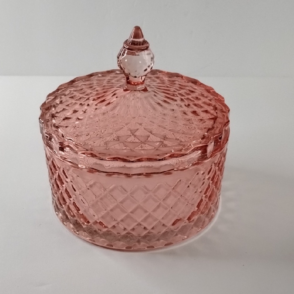 P-020 Blush Pink Pressed Diamond Pattern Glass Covered Dish
